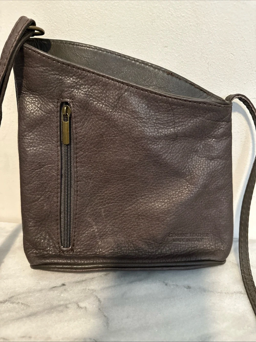 Men's Dark Brown Leather Messenger Crossbody Bag - Slim Everyday Carry